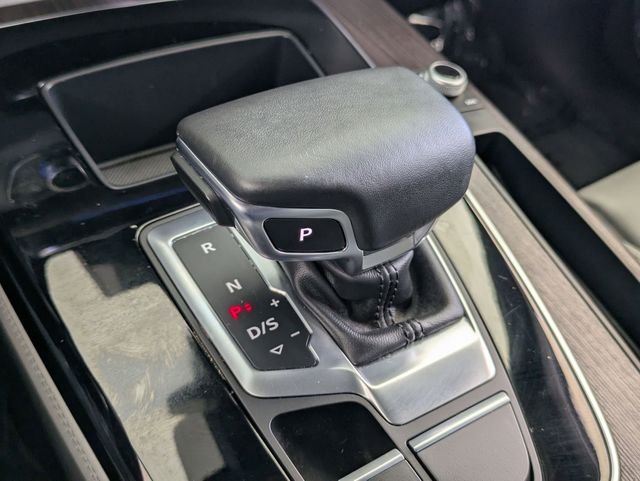 Used 2022 Glacier White Metallic Audi 45 S line Prestige image 17