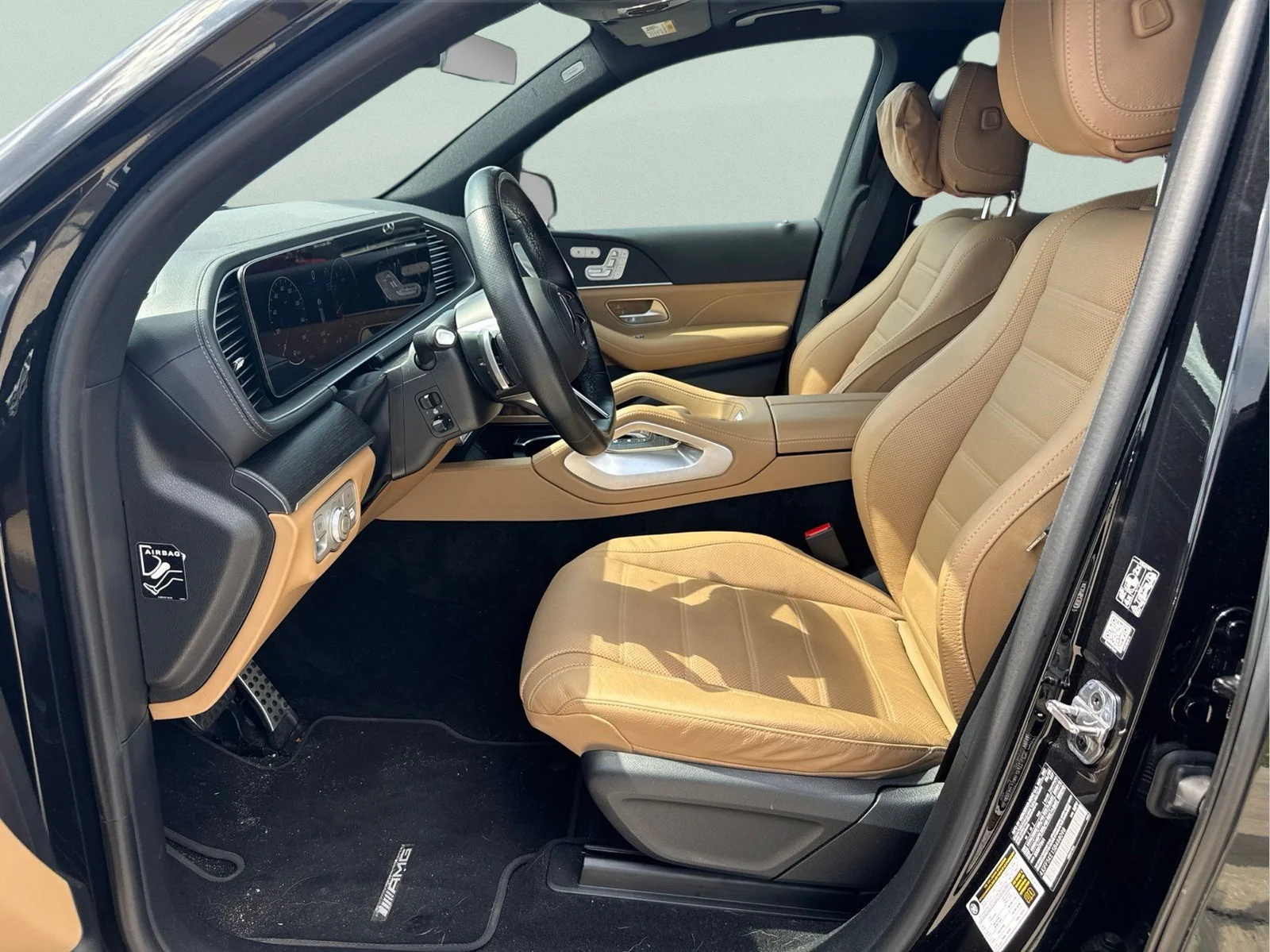 Used 2025 Black Mercedes-Benz GLS 450 image 10