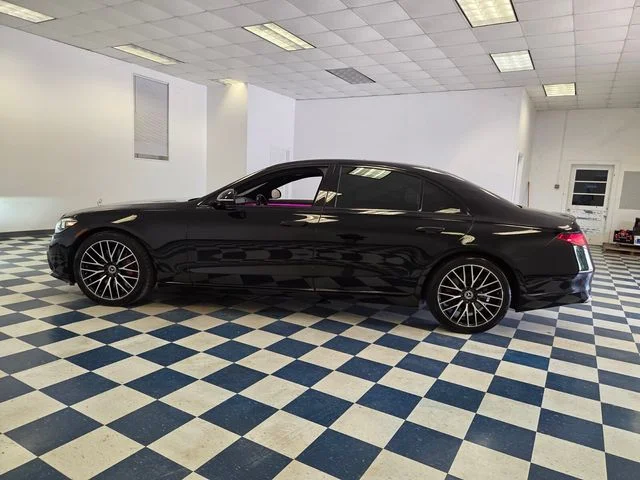 Used 2021 Black Mercedes-Benz S 580 image 4