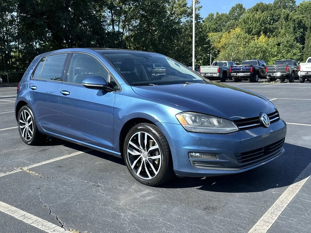 Used 2015  Volkswagen TSI SE 4-Door image 1