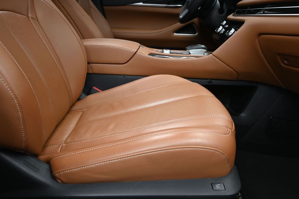 Certified Used 2023 White INFINITI Sensory image 27