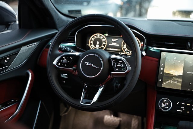 2026 Jaguar F-Pace R-Dynamic S - Photo 35