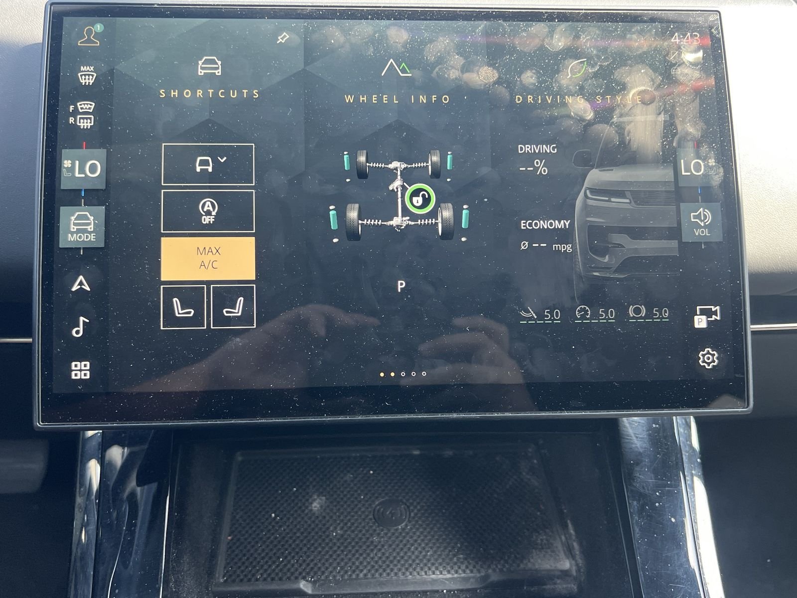 Used 2025 Black Land Rover SE image 7