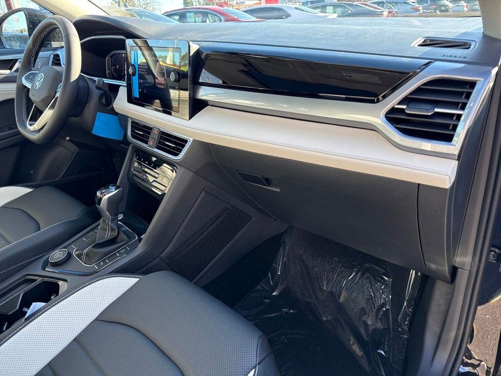 2026 Volkswagen Taos SEL - Photo 26