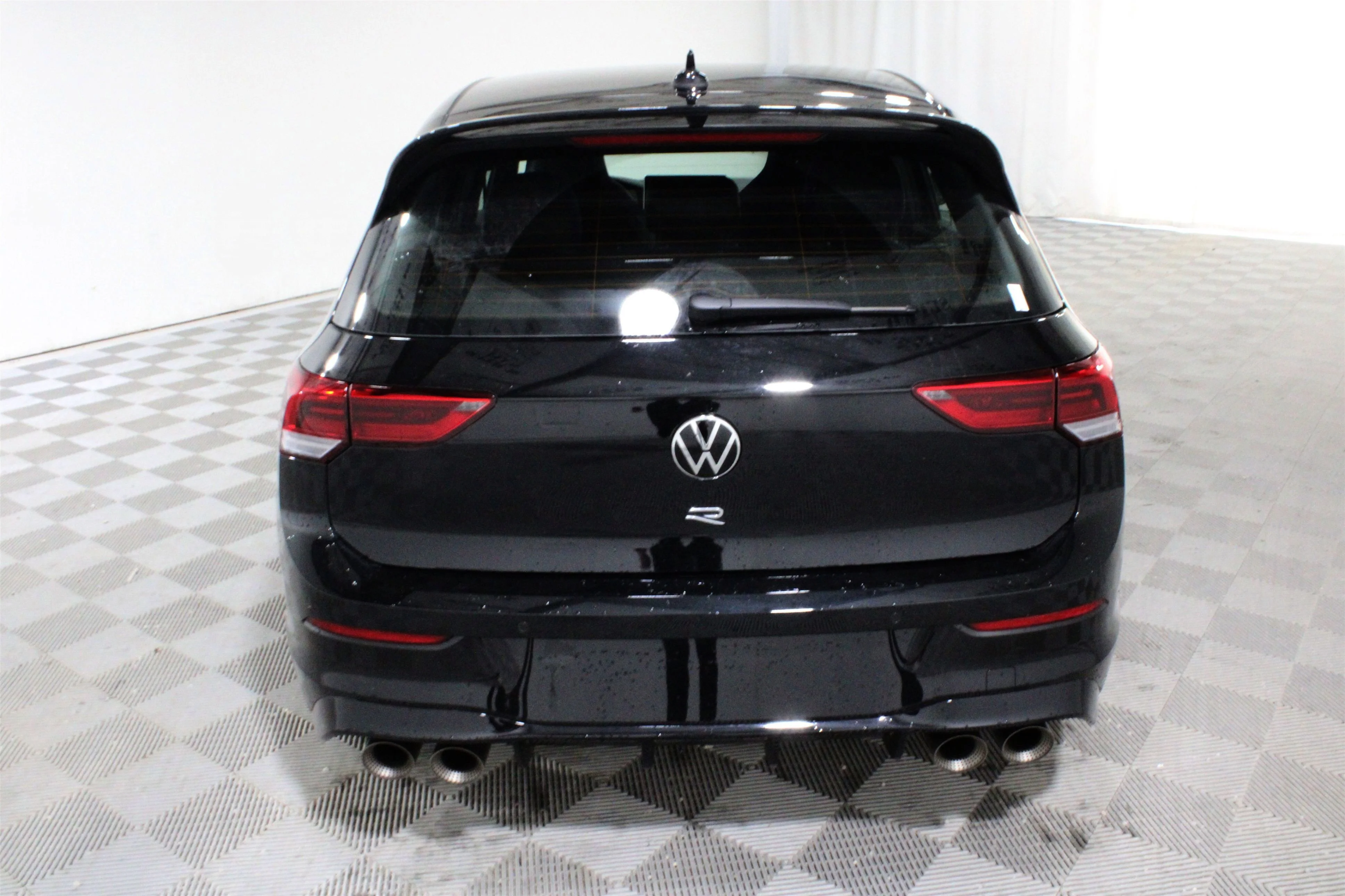 New 2026 Mythos Black Metallic Volkswagen Base image 28