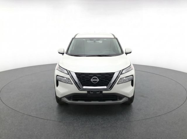 Used 2023 White Nissan SV image 5