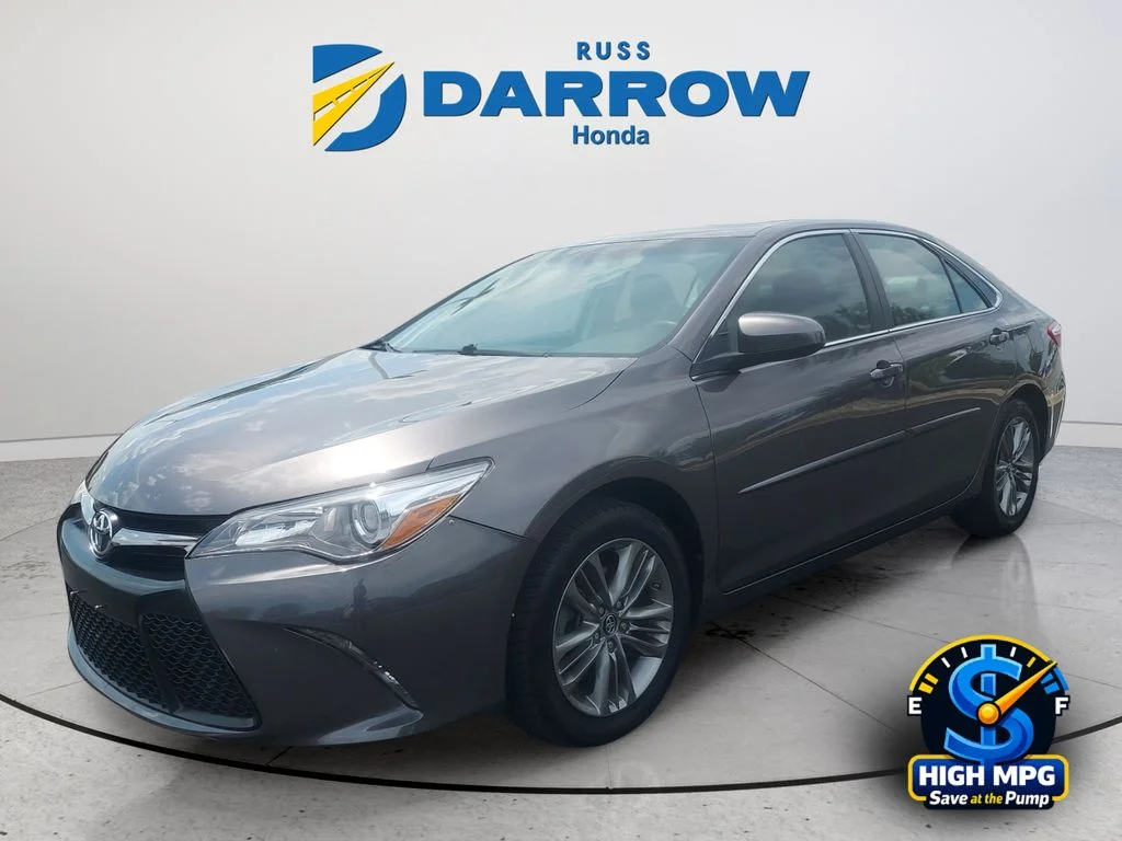 Used 2016 Gray Toyota SE image 1