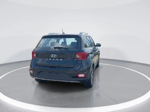 Used 2026 Black Hyundai SEL image 7