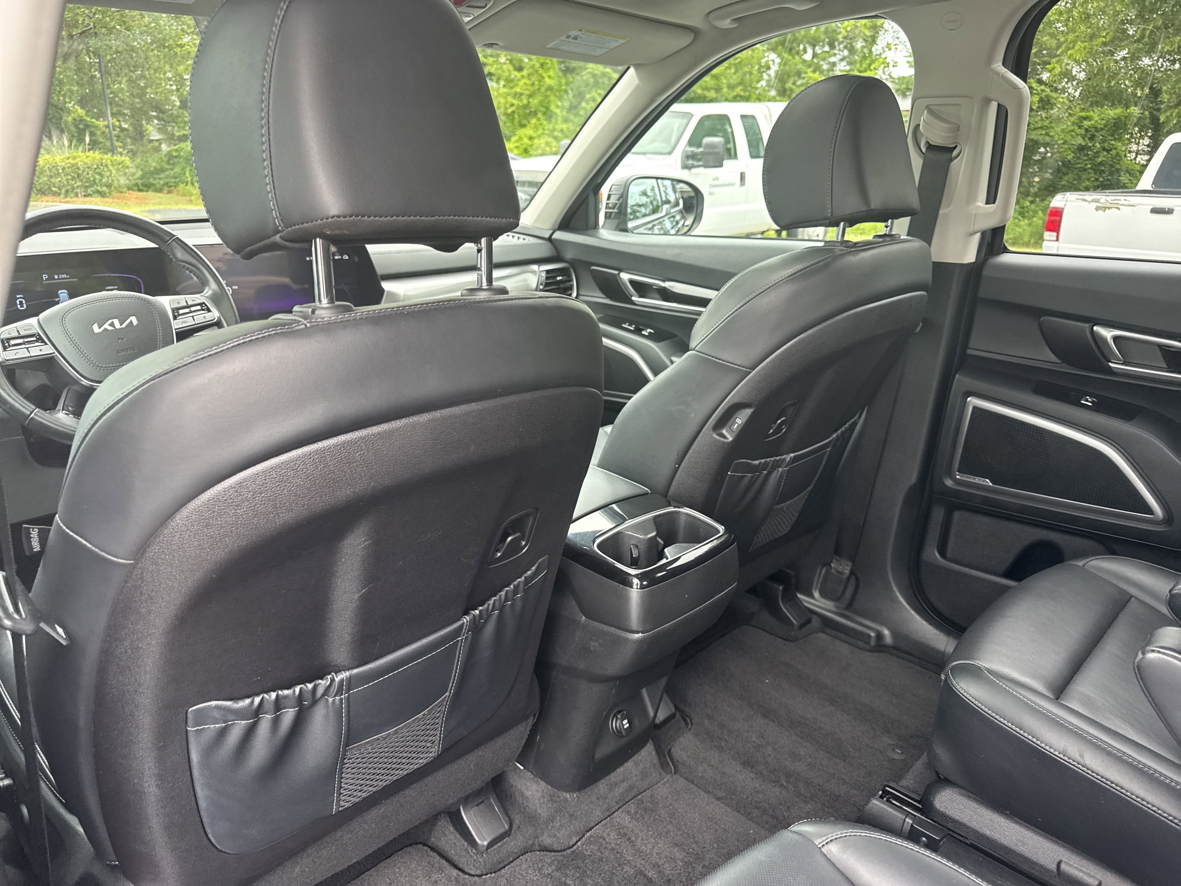 Used 2025 Ebony Black Kia S image 27