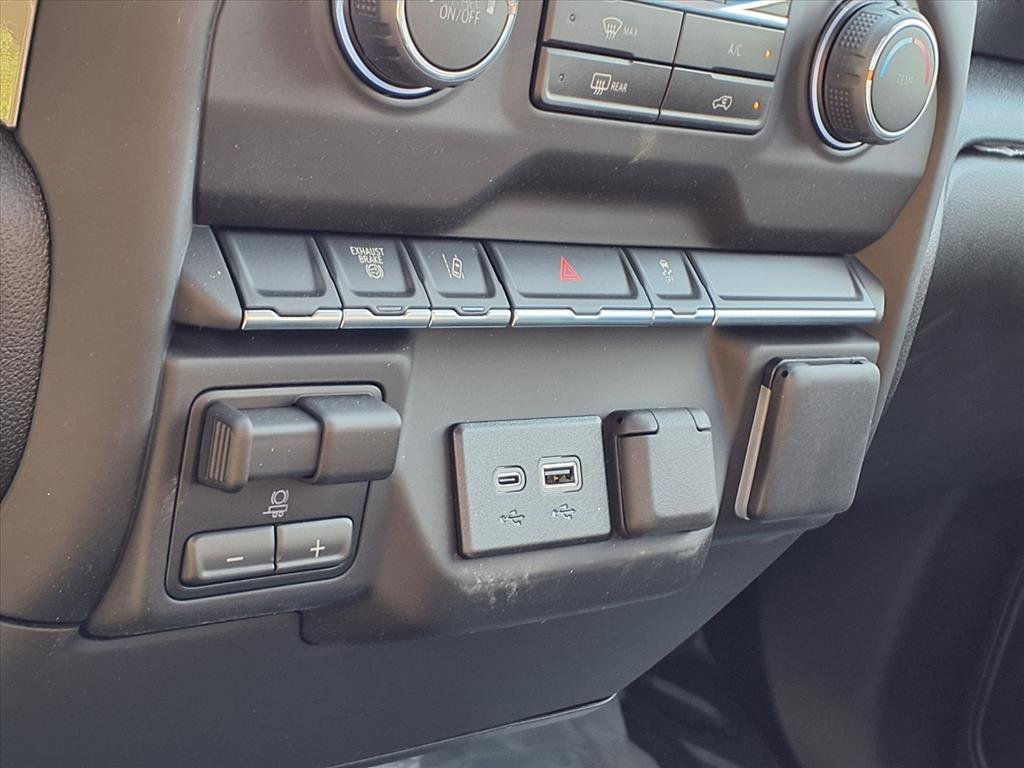 2025 Chevrolet Silverado 3500 HD Work Truck - Photo 10