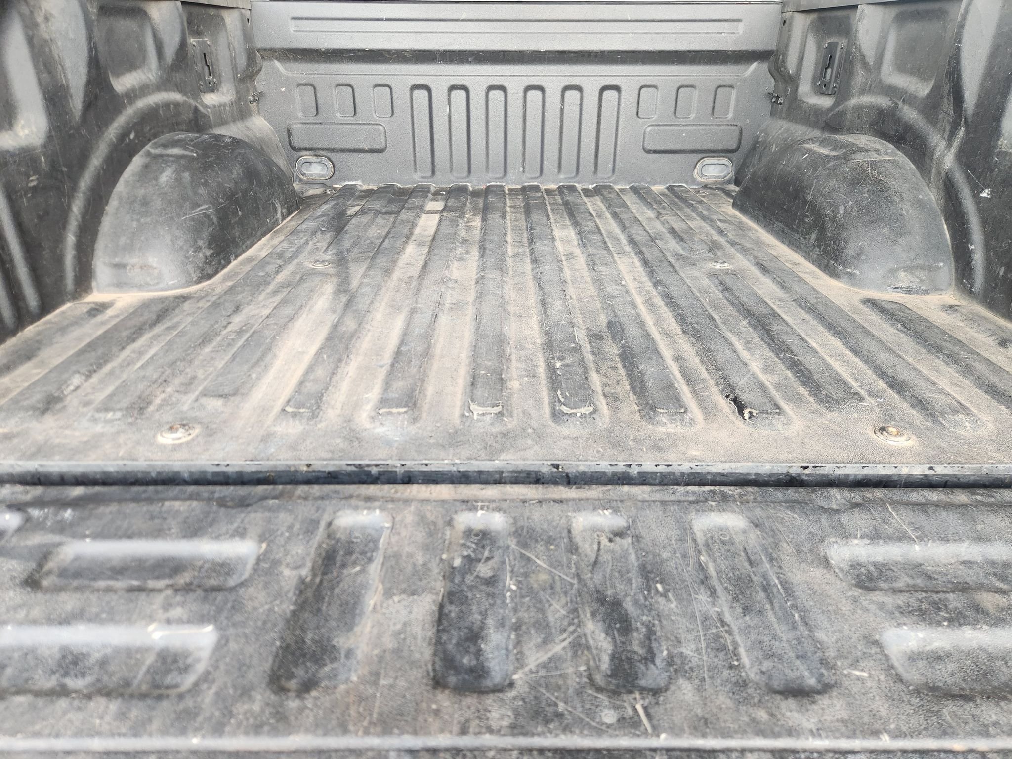 Used 2017 Shadow Black Ford XLT image 32