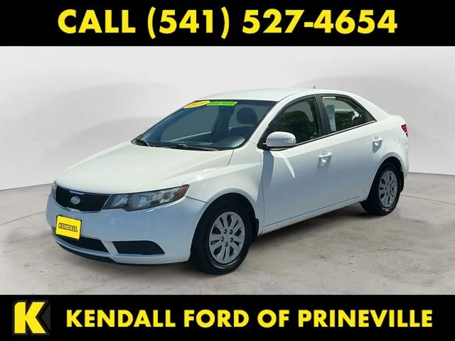 Used 2010 White Kia EX image 1