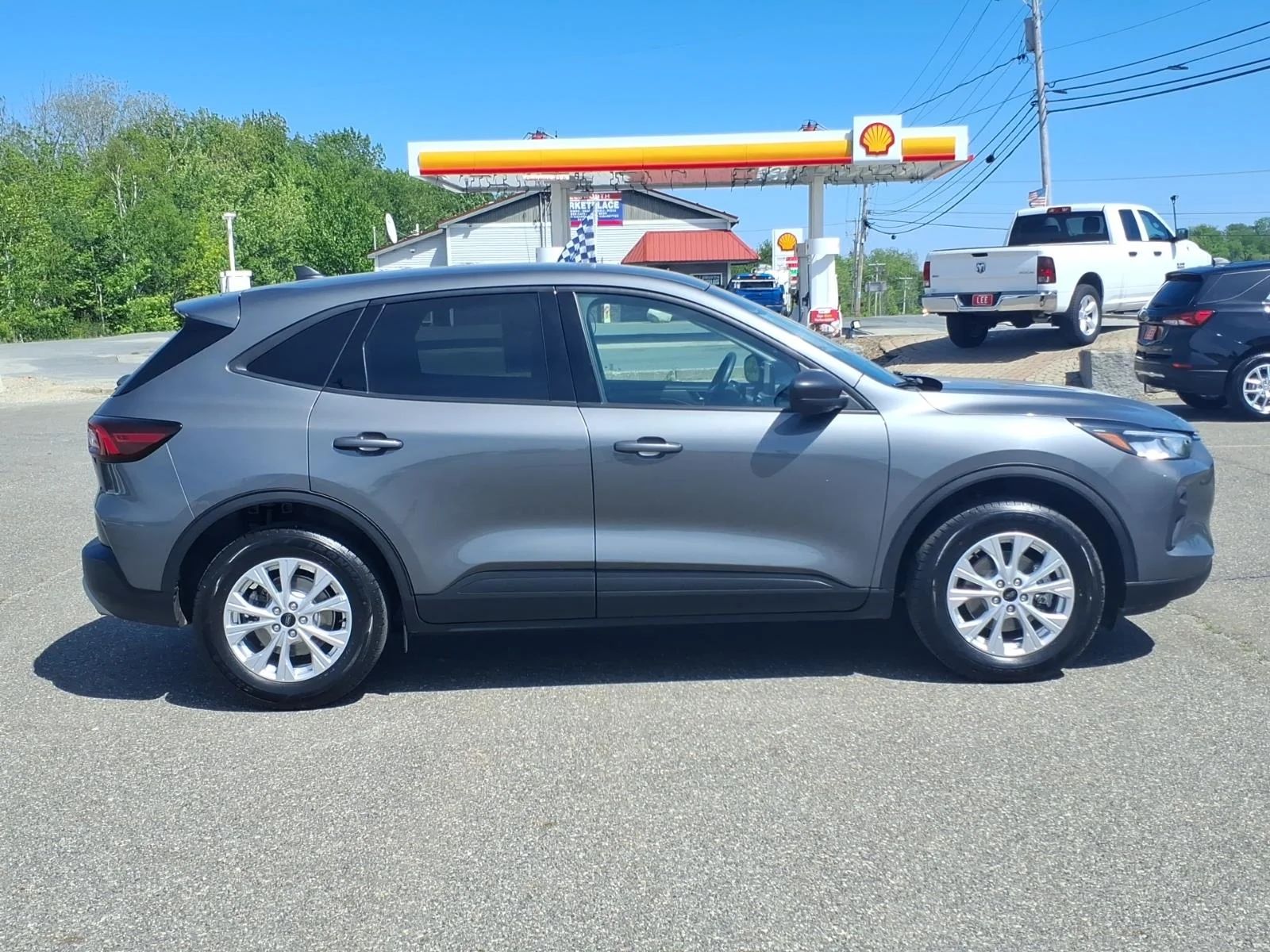 Used 2025 Gray Metallic Ford Active image 4
