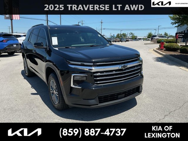 2025 Chevrolet Traverse AWD LT