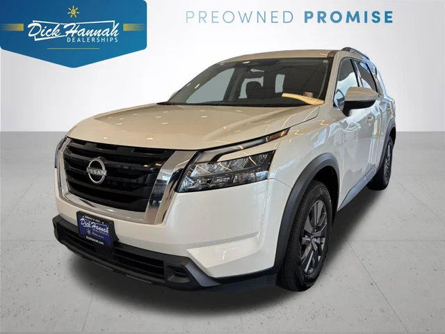 2024 Nissan Pathfinder SV