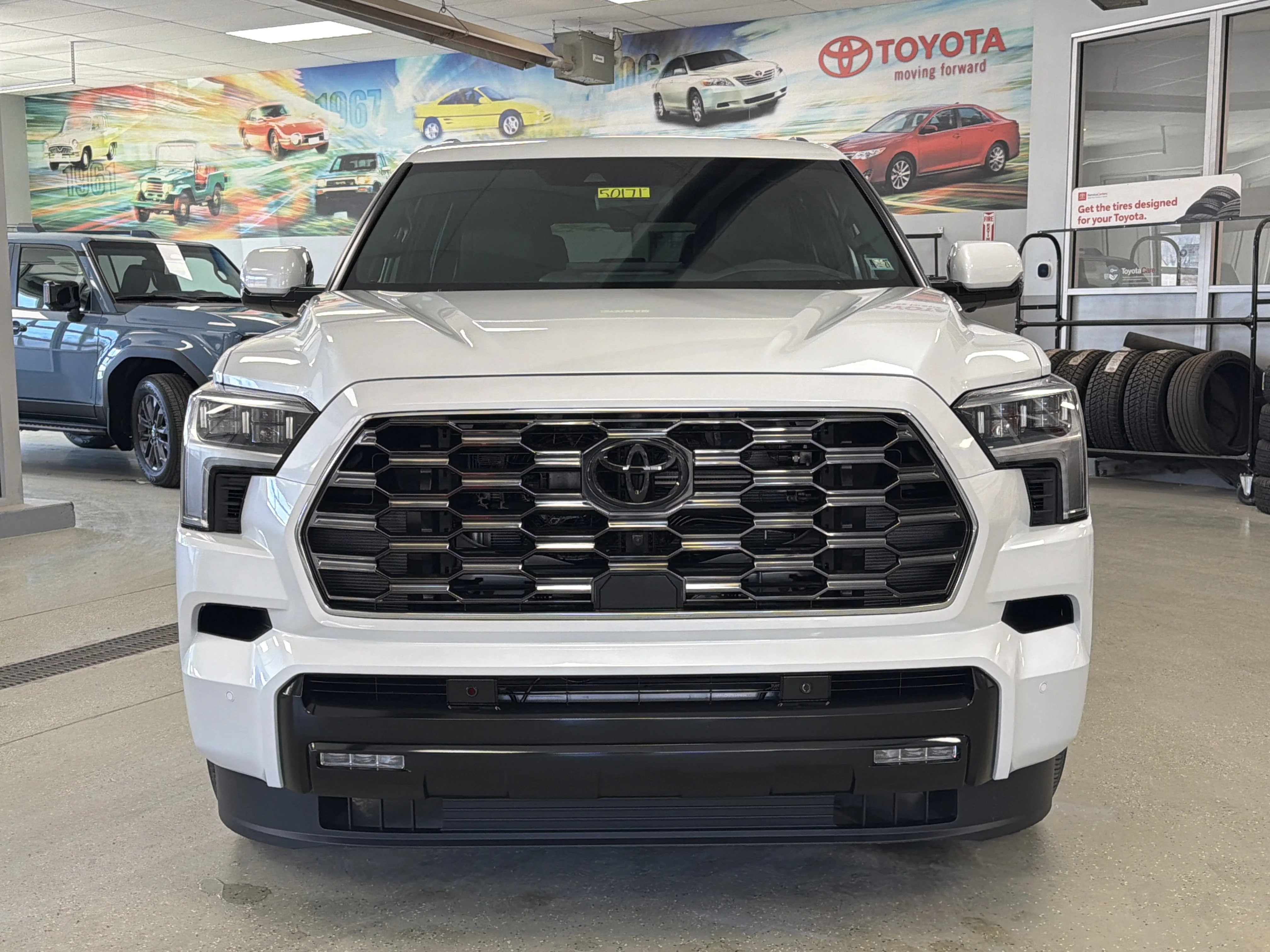 2026 Toyota Sequoia Platinum - Photo 7