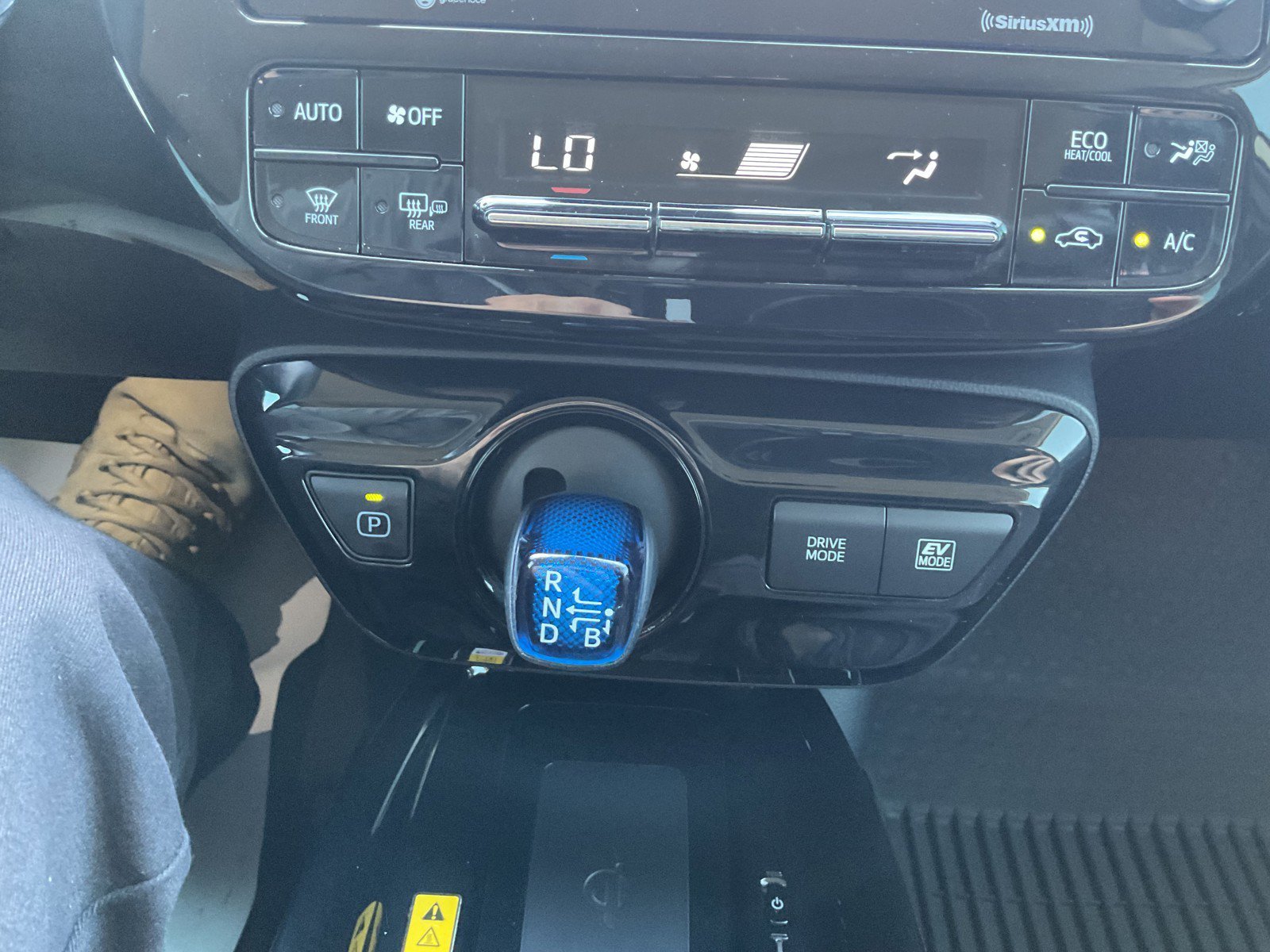 Used 2022 White Toyota Nightshade image 27