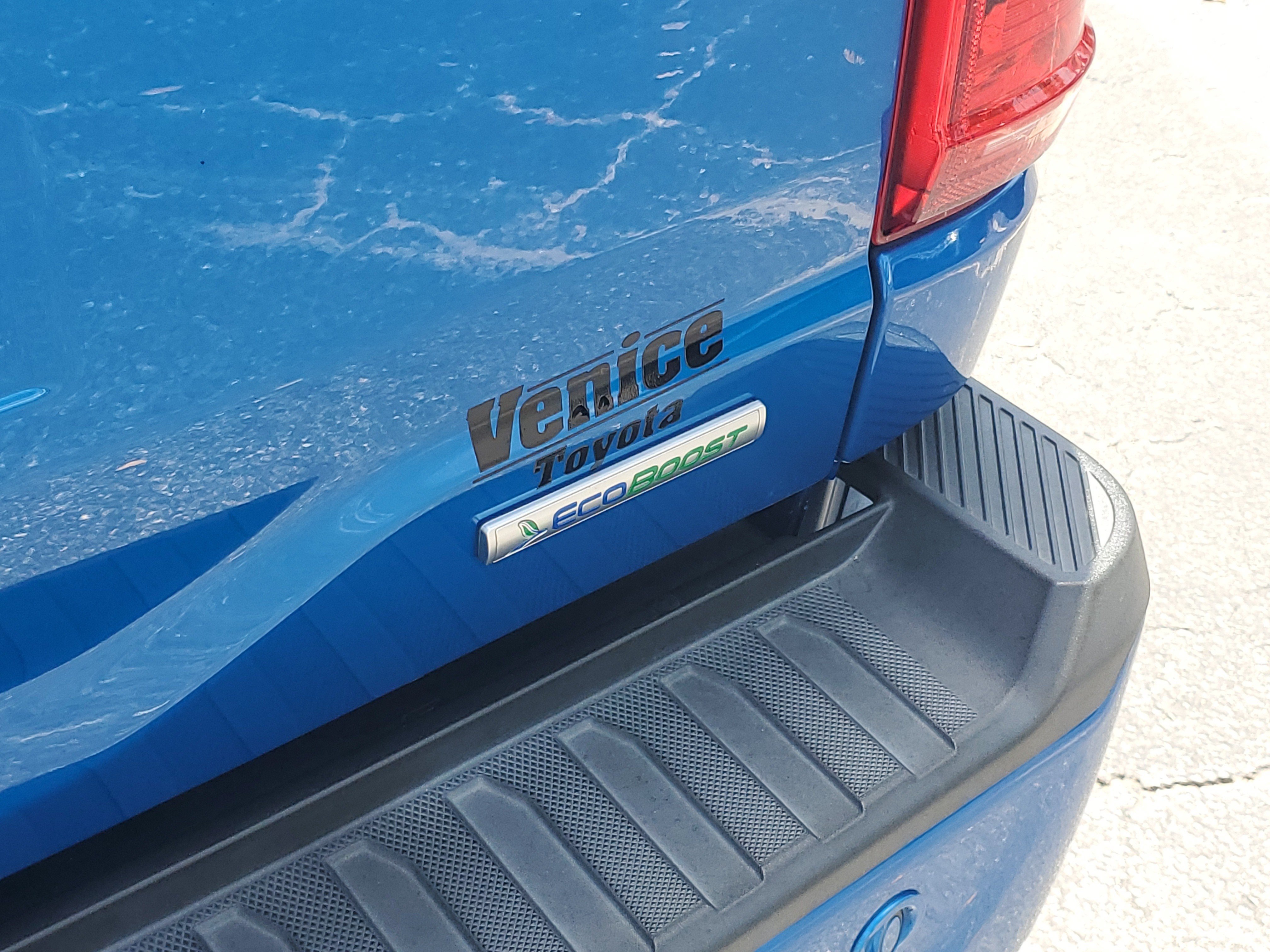Used 2021 Blue Metallic Ford XLT image 11