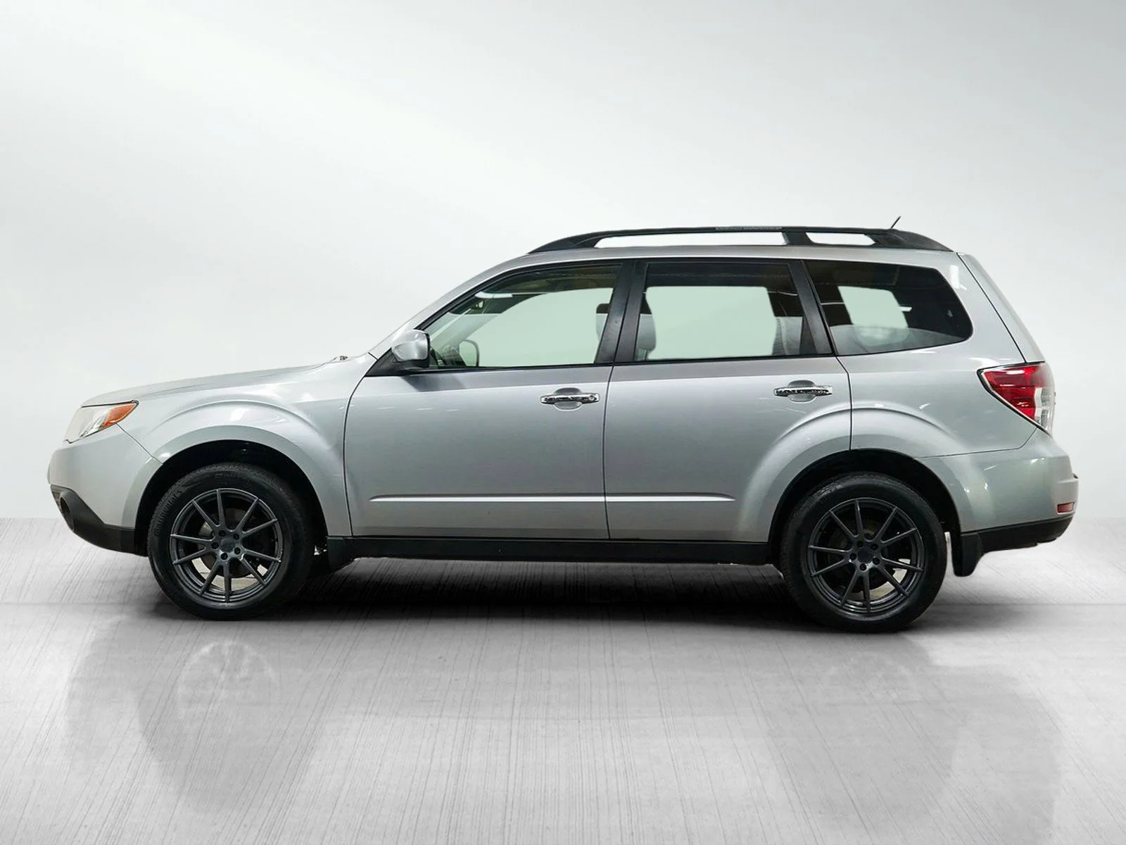 Used 2013 Subaru Forester X Premium Package with VIN JF2SHADCXDH432969 for sale in Burnsville, Minnesota