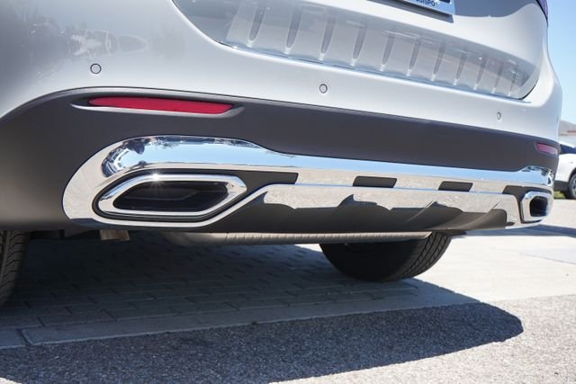 New 2026 MANUFAKTUR Alpine Grey Mercedes-Benz GLC 300 image 16