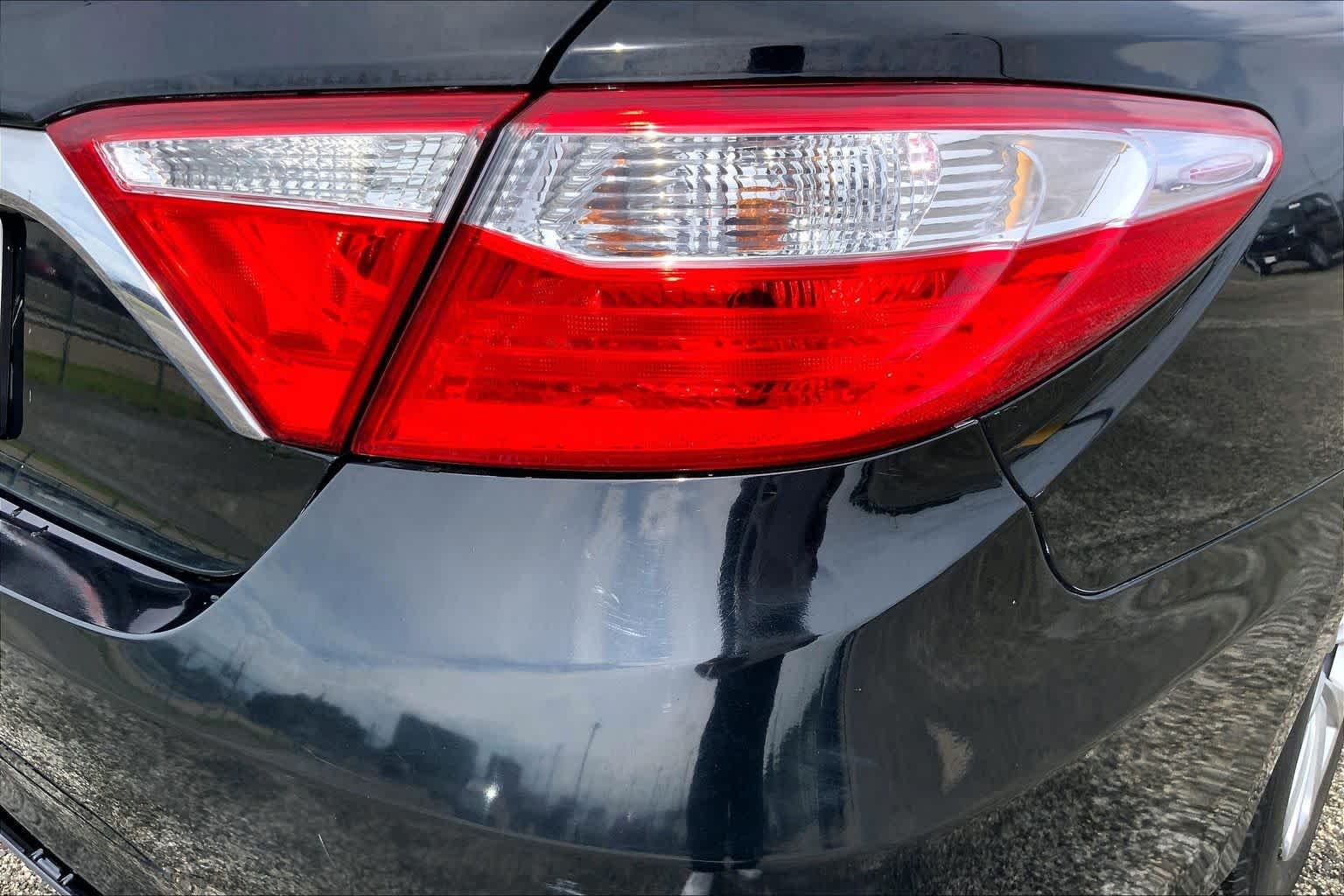 Used 2015 Attitude Black Toyota LE image 30