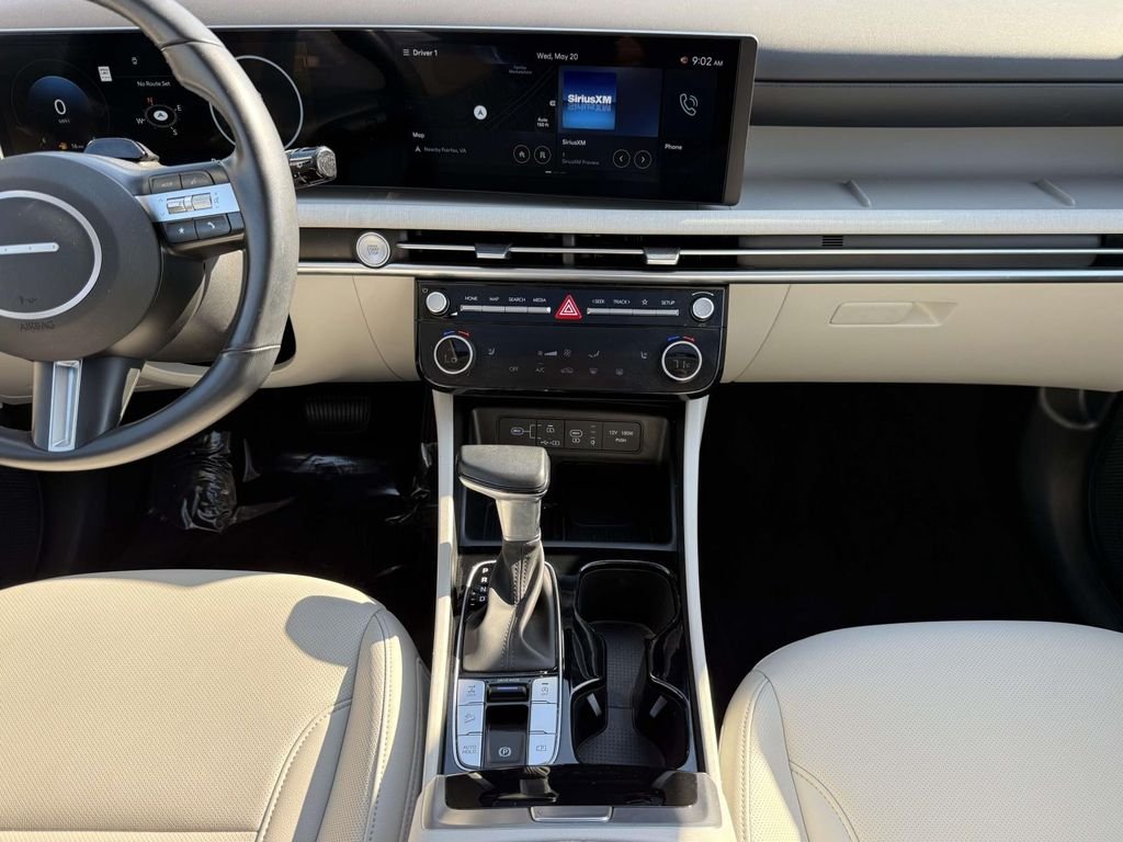 Certified Used 2025 Green Hyundai SEL Convenience image 18