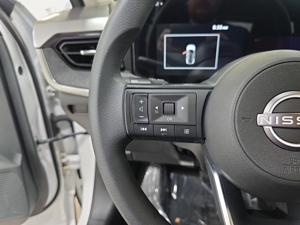 Used 2025 Aspen White Tricoat Nissan SV image 17