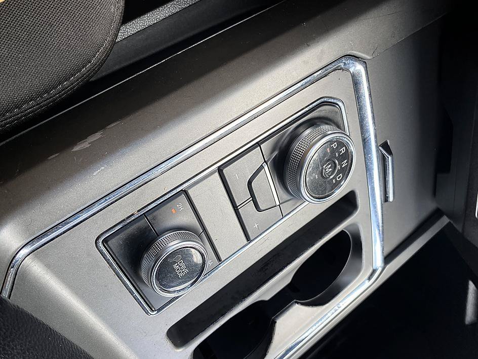 Used 2019 Ingot Silver Ford XLT image 16