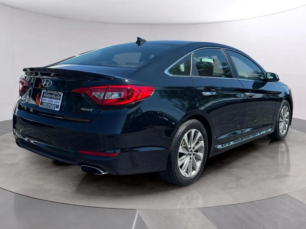 Used 2017 Phantom Black Hyundai Sport image 5