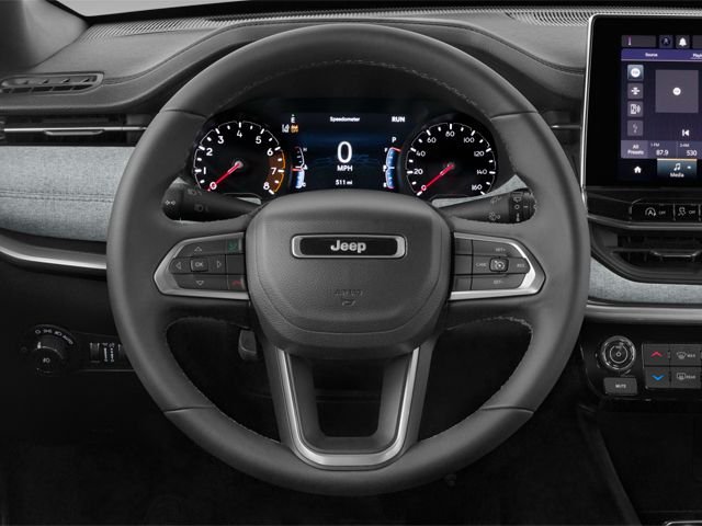 Used 2023 Bright White Clearcoat Jeep Latitude Lux image 8