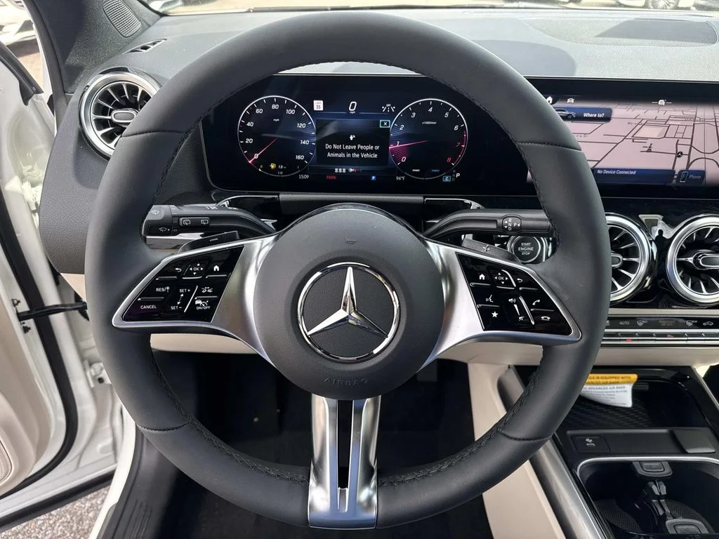 Certified Used 2026 White Mercedes-Benz GLA 250 image 10