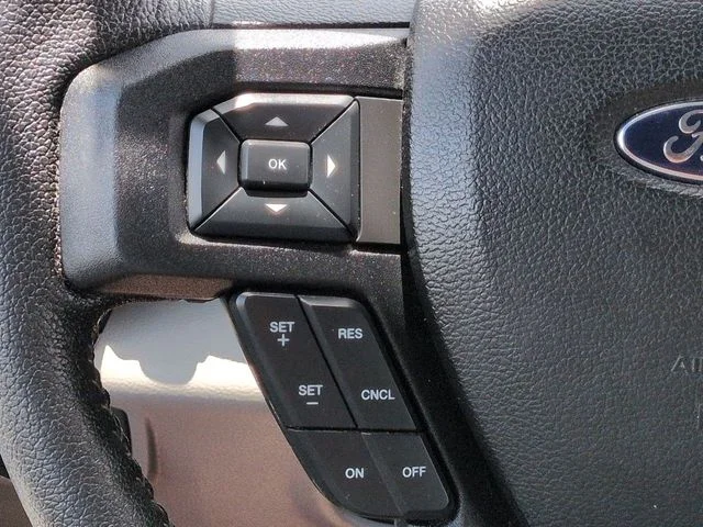 Used 2015 Ingot Silver Ford XLT image 24