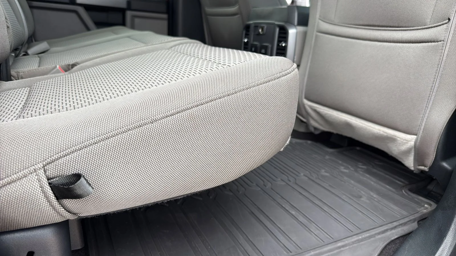 Used 2020 Red Ford XLT image 26