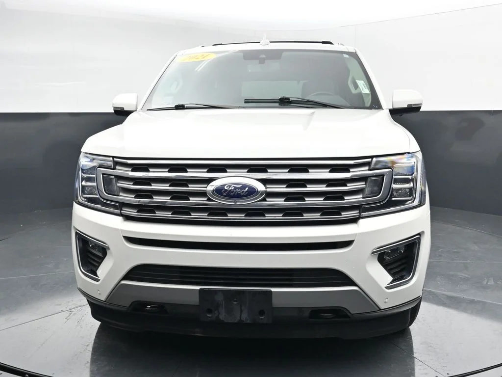 Used 2021 White Ford Limited image 3