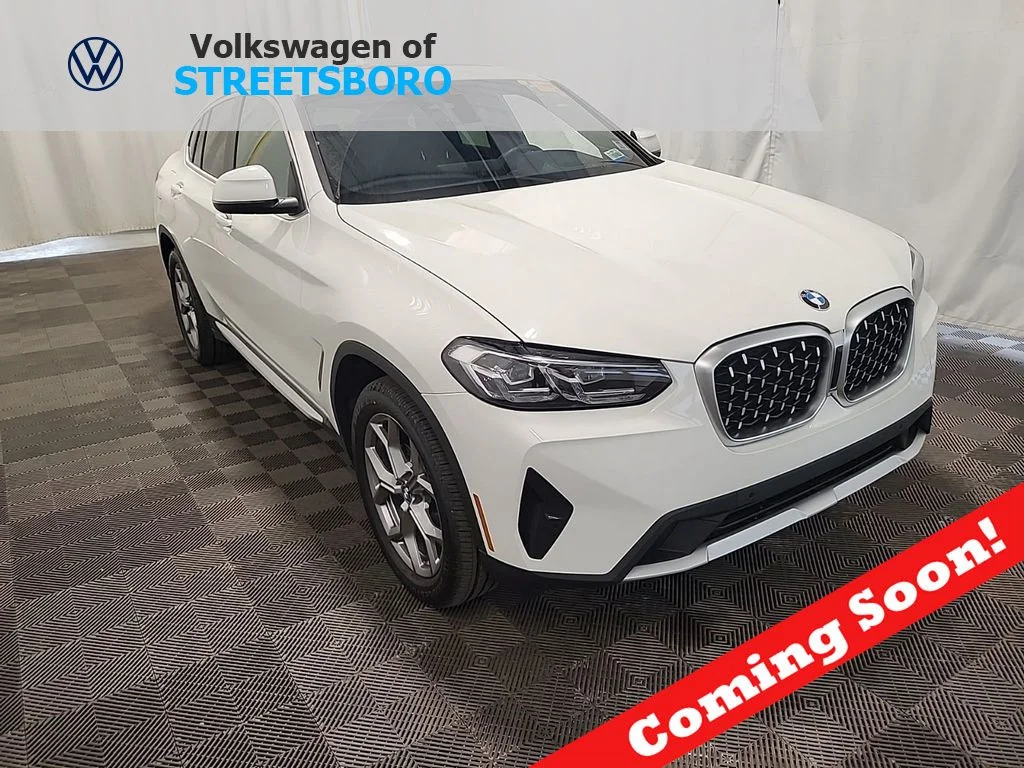 2025 BMW X4 xDrive30i's photo