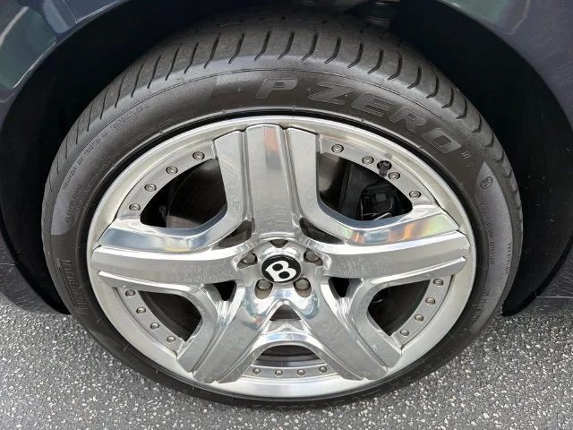 Used 2014 Blue Bentley W12 image 11