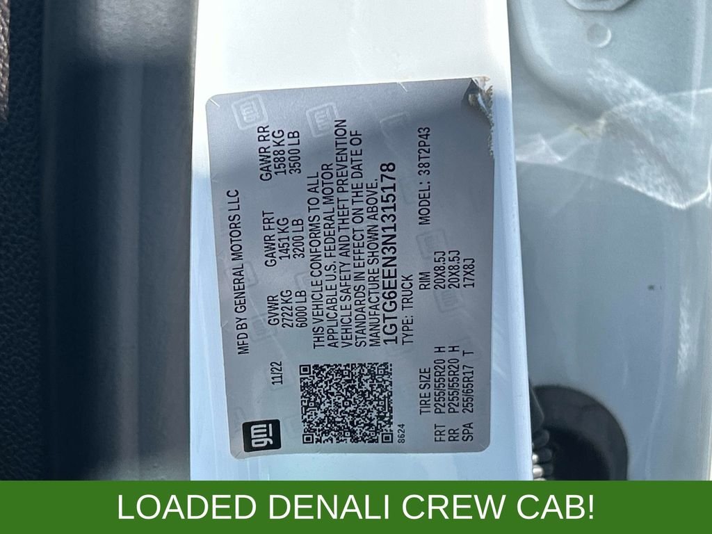 Used 2022 White GMC Denali image 10