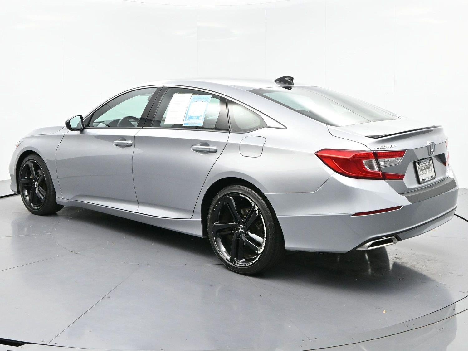Used 2022 Lunar Silver Metallic Honda Sport image 5