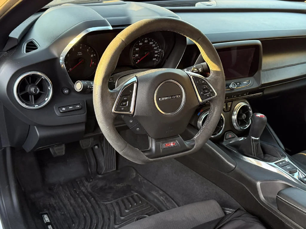 Used 2018 SUMMIT WHITE Chevrolet 1SS image 3