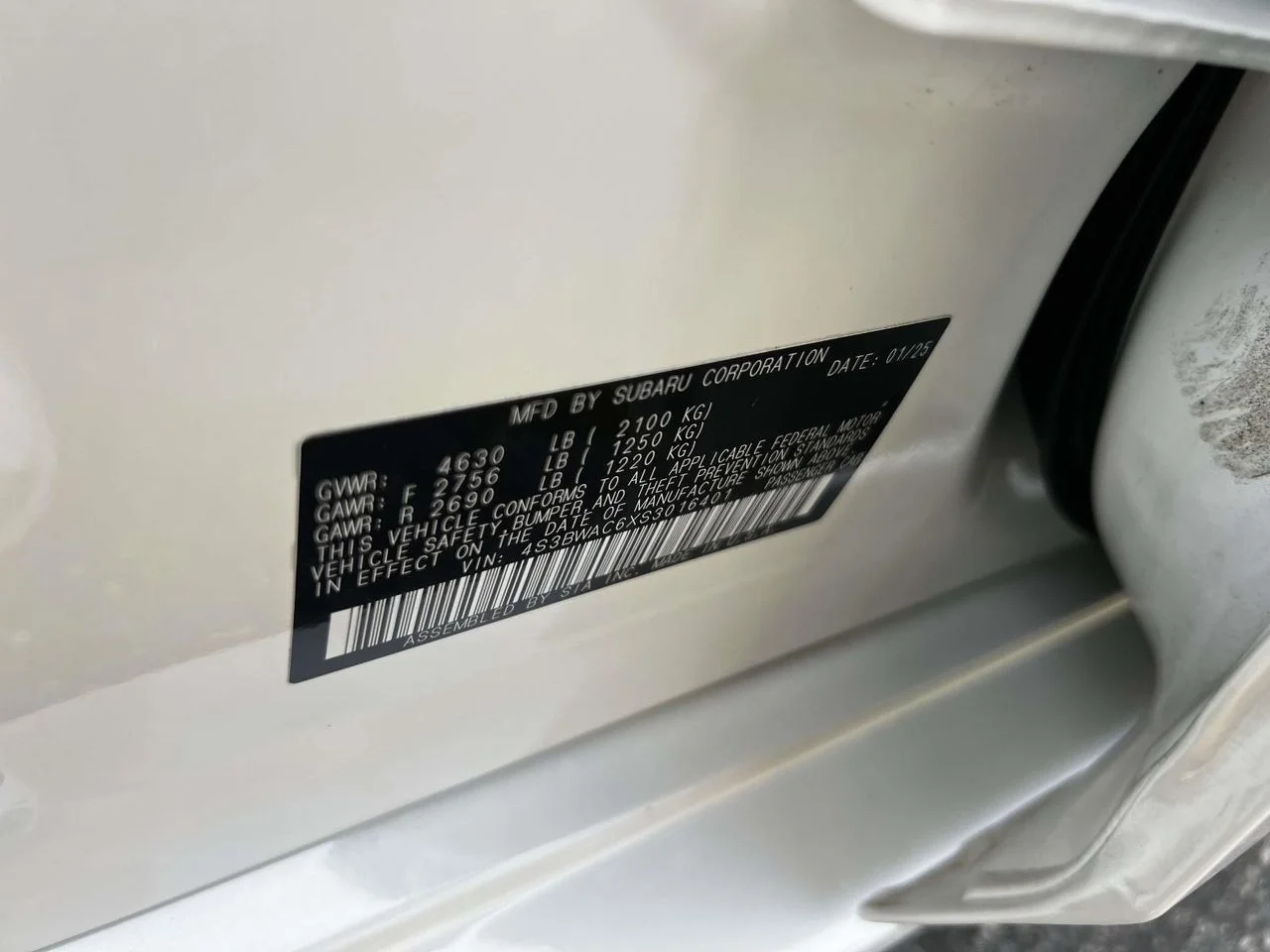 Used 2025 Crystal White Pearl Subaru Premium image 26
