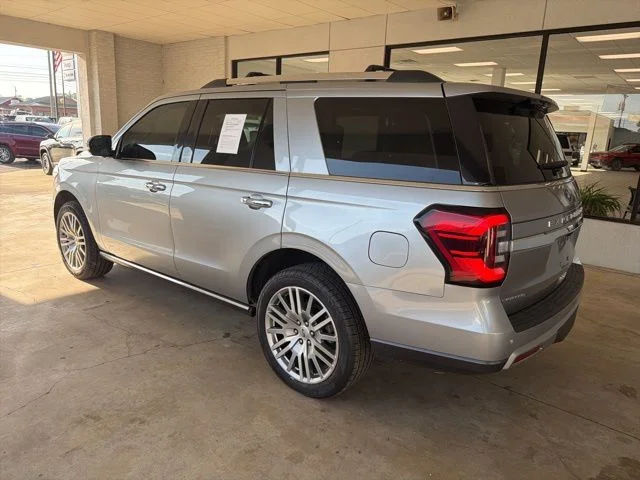 Used 2024 Silver Ford Limited image 3