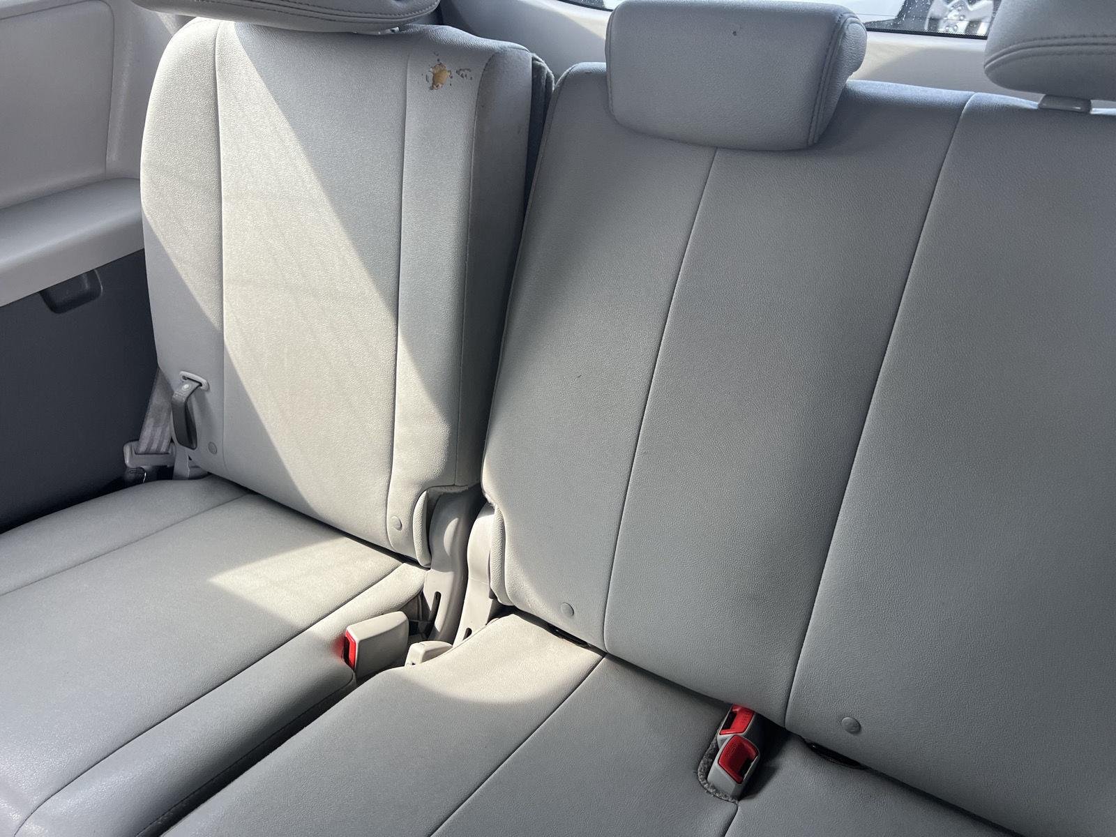 2016 Toyota Sienna XLE - Photo 33
