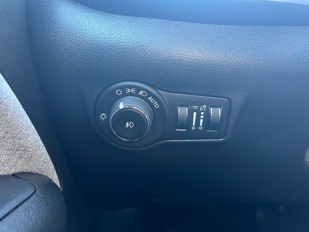 2024 Jeep Compass Latitude - Photo 17