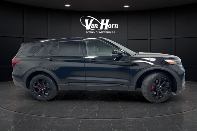 Used 2022 Agate Black Metallic Ford ST image 8