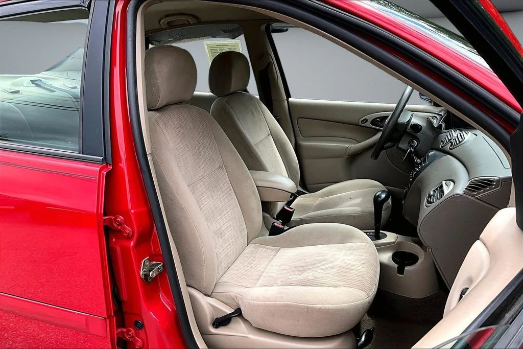 Used 2001  Ford SE image 27