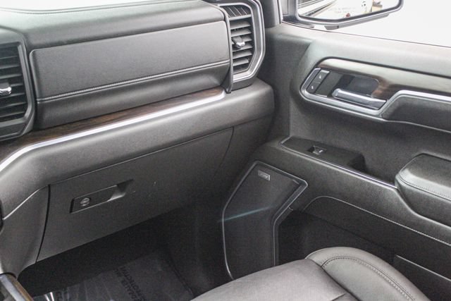 2024 GMC Sierra 1500 SLT - Photo 25