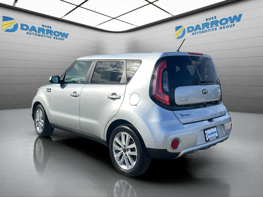 Used 2017 Silver Kia Plus image 3
