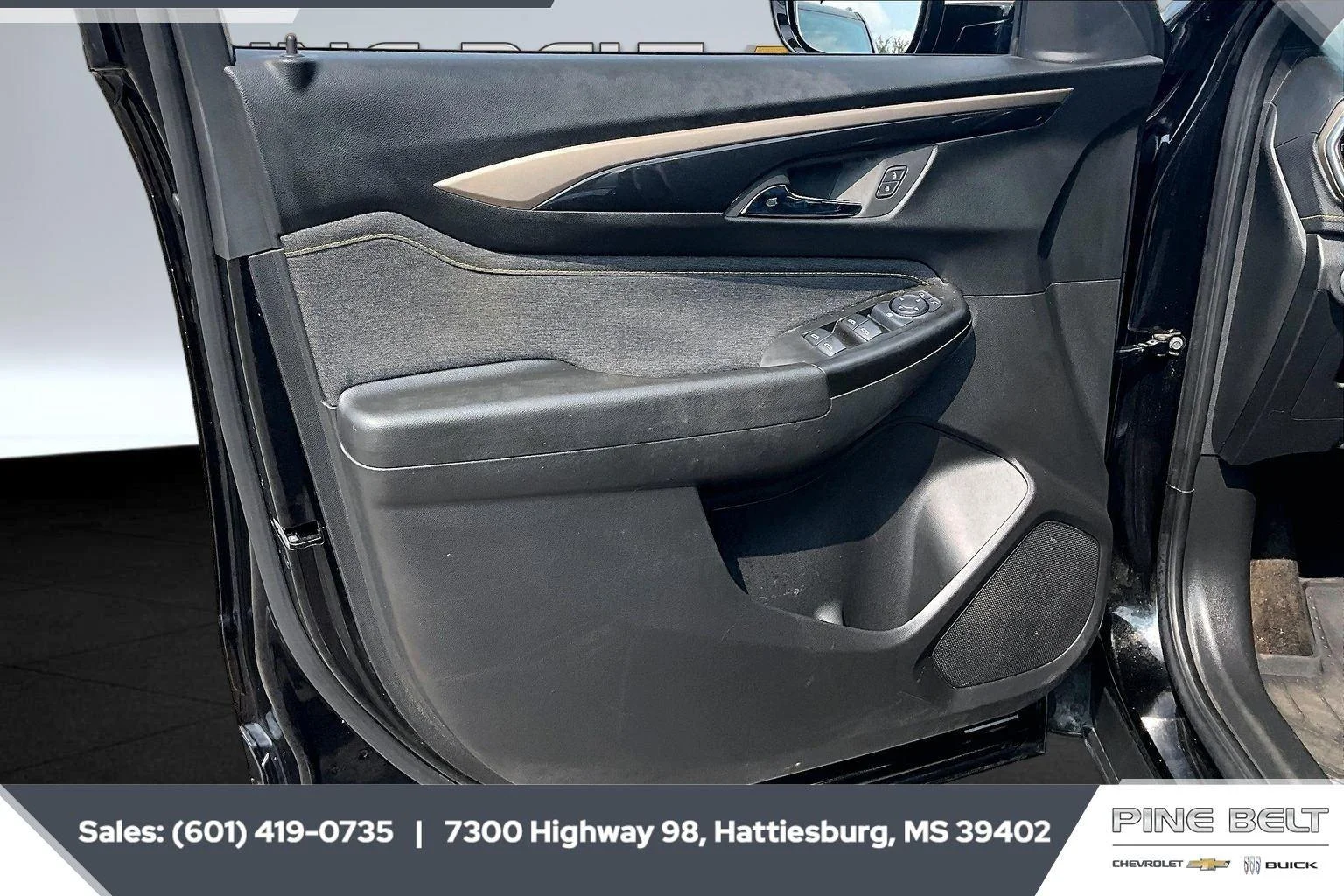 Used 2024 Mosaic Black Metallic Chevrolet ACTIV image 17