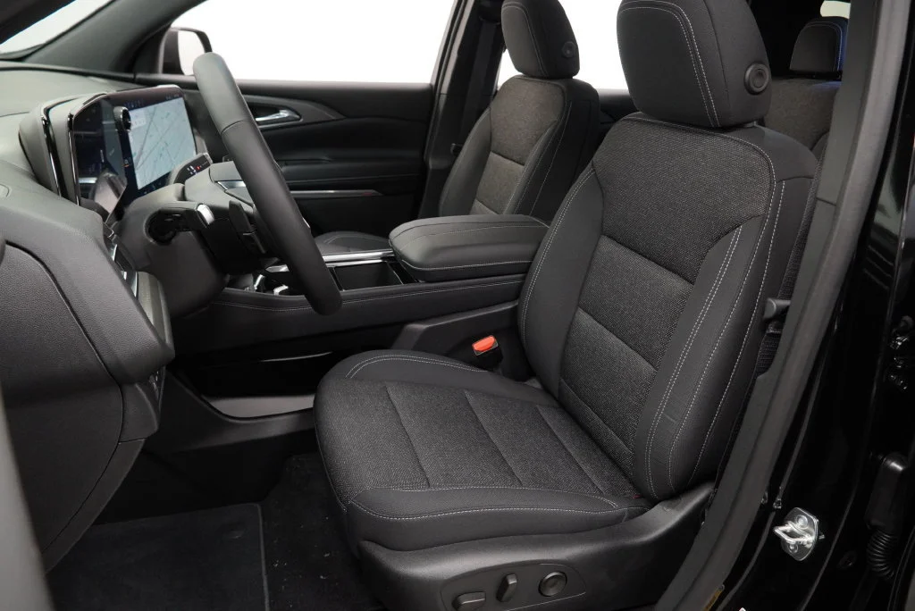 New 2027 Mosaic Black Metallic Chevrolet LT image 7
