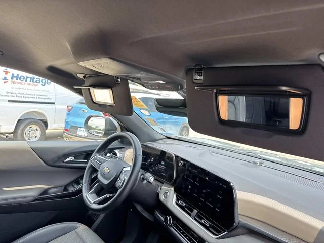 Used 2025 Gray Chevrolet LT image 46